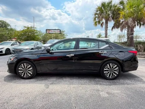 More photos of 2023 Kia Niro EX at Auto Gallery Jacksonville, FL