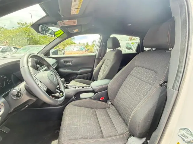Honda HR-V photo 28