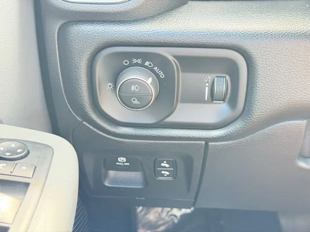 Ram 1500 photo 16