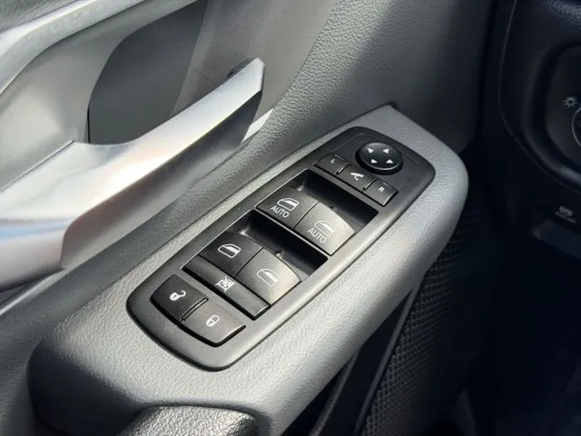 Ram 1500 photo 15