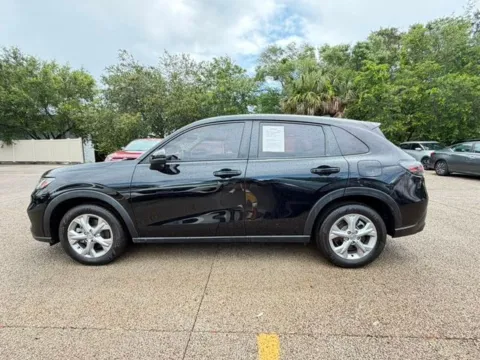 More photos of 2023 Honda HR-V LX at Auto Gallery Jacksonville, FL