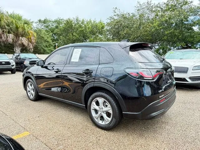 Honda HR-V photo 7