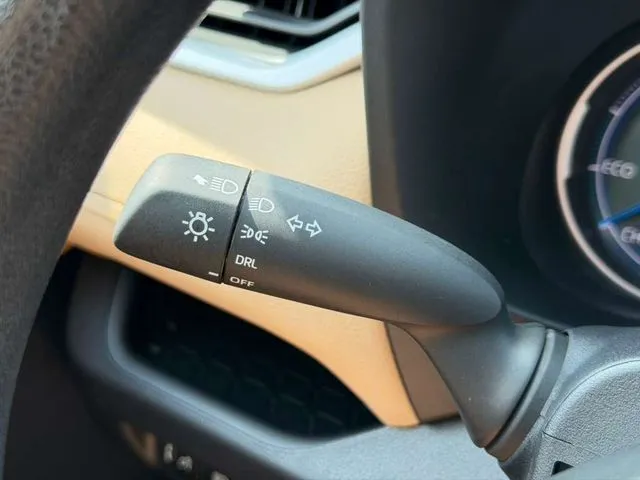Toyota RAV4 photo 18
