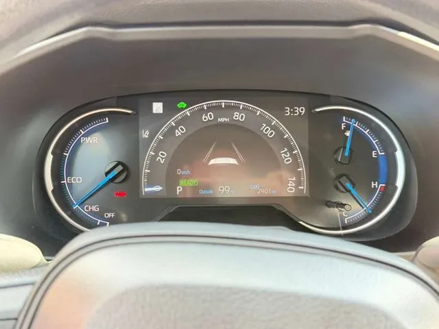 Toyota RAV4 photo 11