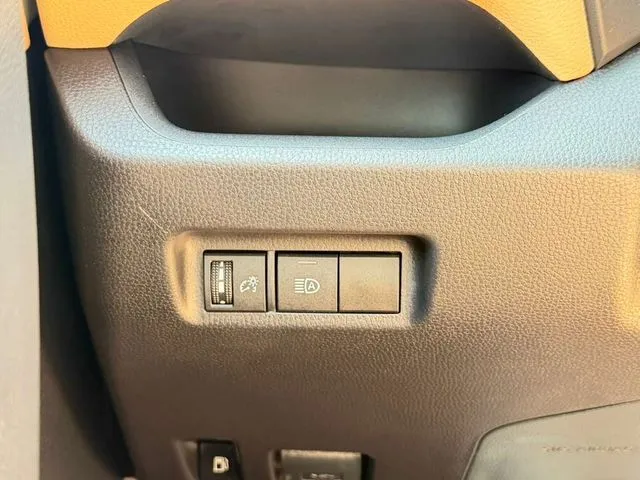 Toyota RAV4 photo 15