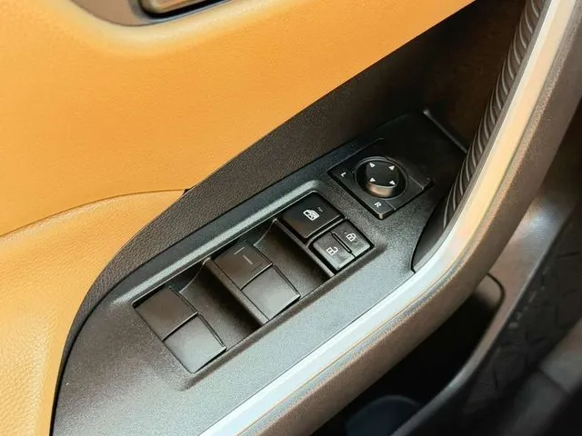 Toyota RAV4 photo 14