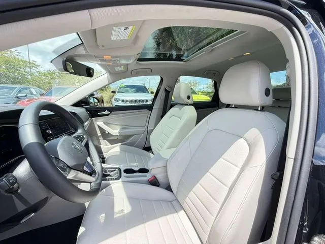 Volkswagen Jetta photo 16