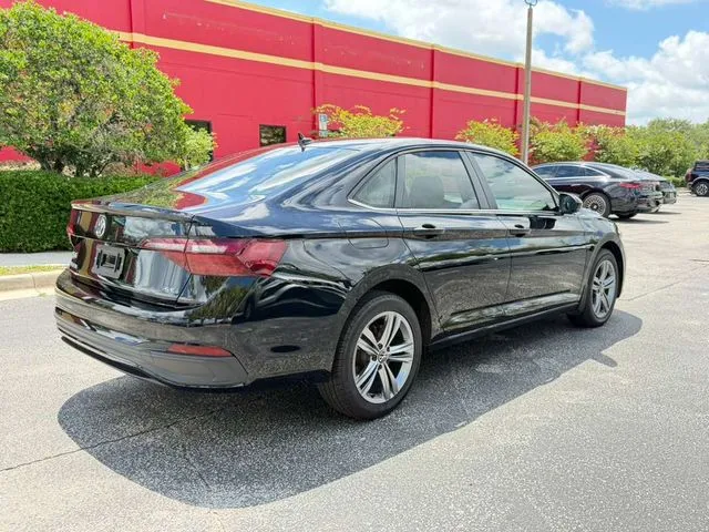 Volkswagen Jetta photo 6