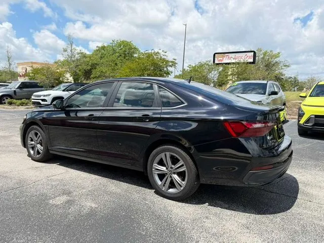 Volkswagen Jetta photo 7