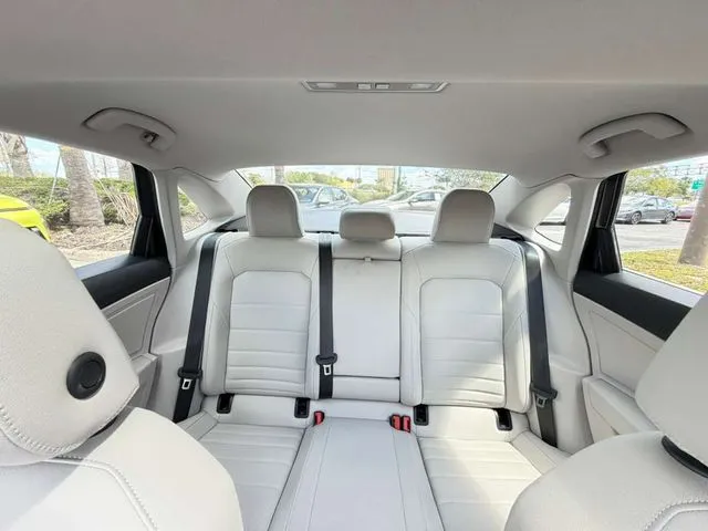 Volkswagen Jetta photo 31