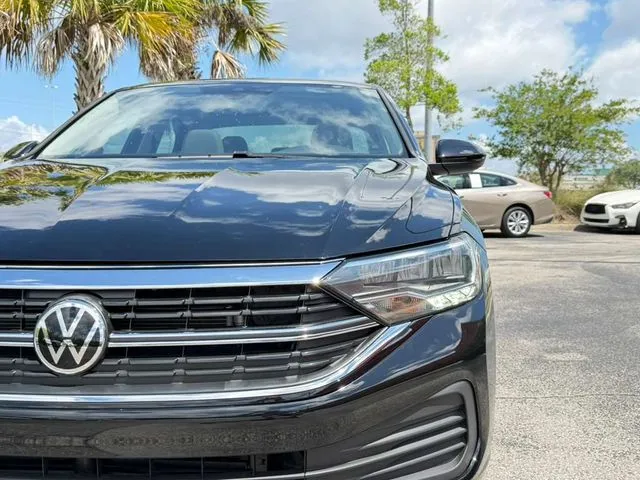 Volkswagen Jetta photo 10