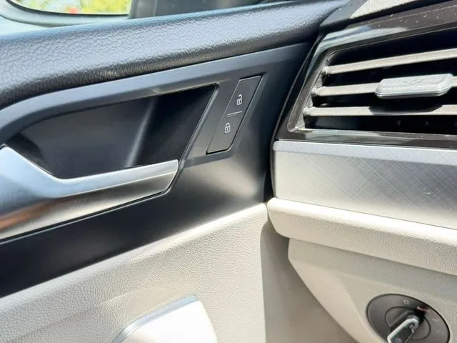 Volkswagen Jetta photo 20