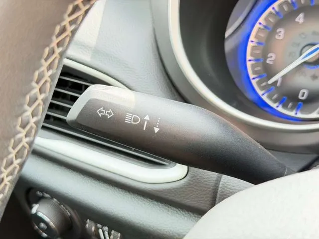 2025 Chrysler Pacifica Select - Photo 20