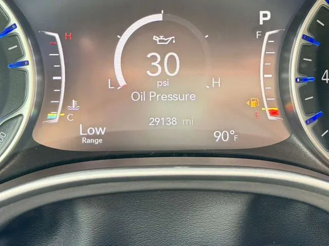 2025 Chrysler Pacifica Select - Photo 14