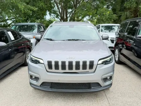Photos of 2019 Jeep Cherokee Latitude Plus for sale in Jacksonville, FL at Auto Gallery Jacksonville