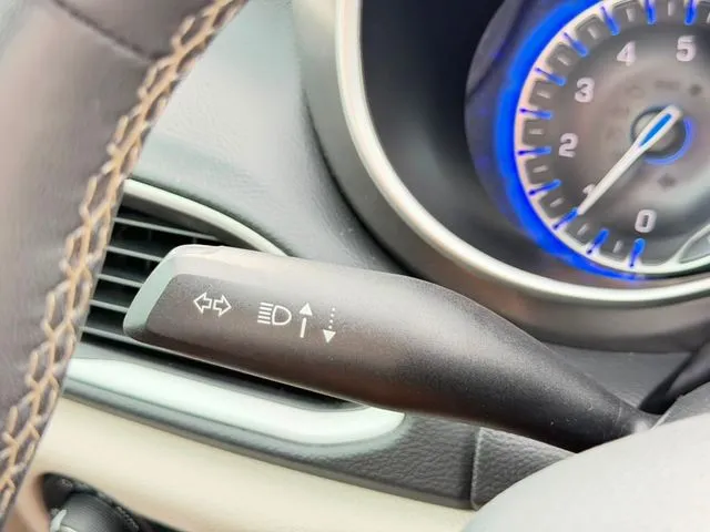 Chrysler Pacifica photo 15