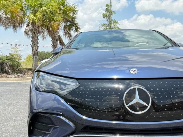 Mercedes-Benz EQE photo 10