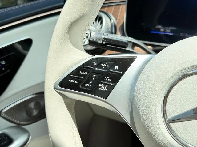 Mercedes-Benz EQE photo 13