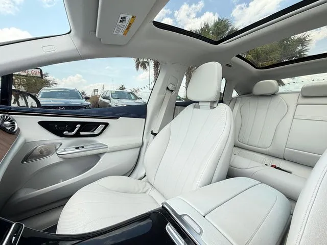 Mercedes-Benz EQE photo 27