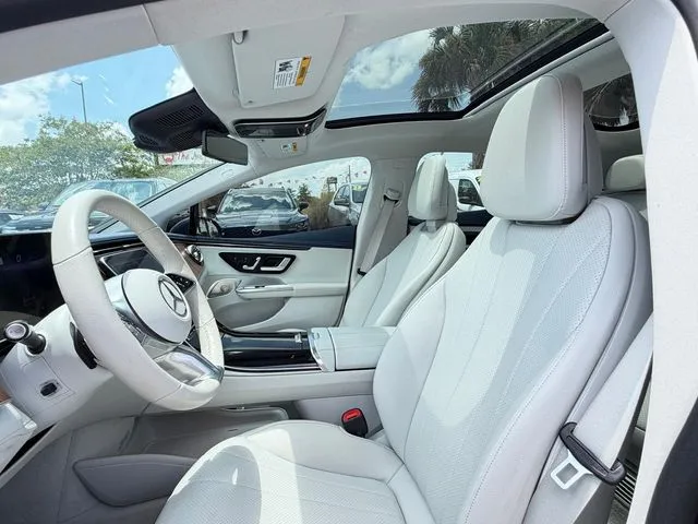 Mercedes-Benz EQE photo 25