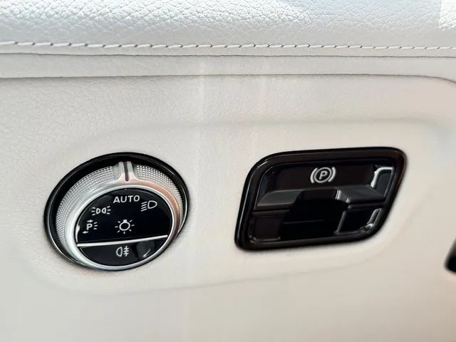Mercedes-Benz EQE photo 22
