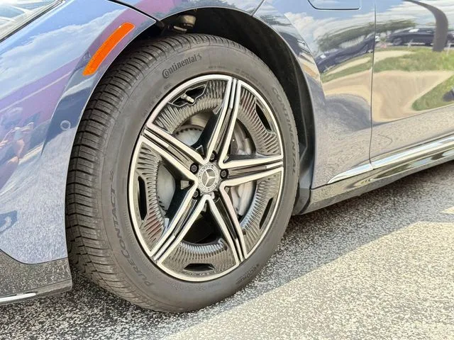 Mercedes-Benz EQE photo 36