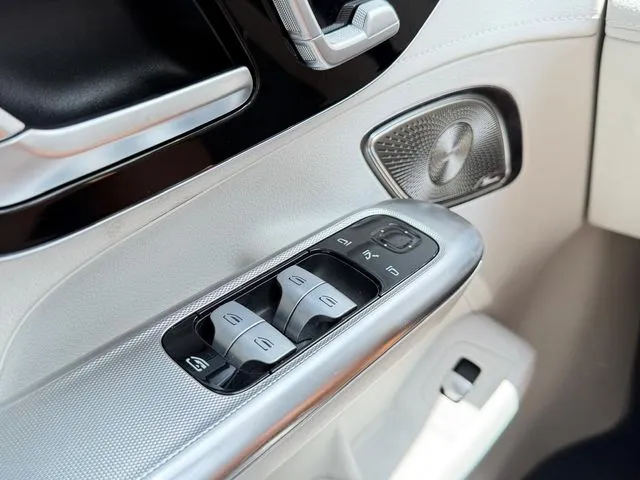 Mercedes-Benz EQE photo 20