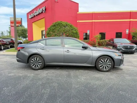 More photos of 2025 Nissan Altima 2.5 SV at Auto Gallery Jacksonville, FL