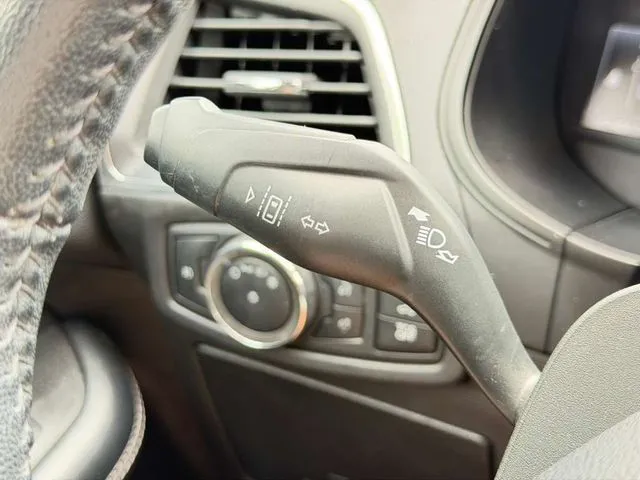 Ford Edge photo 13