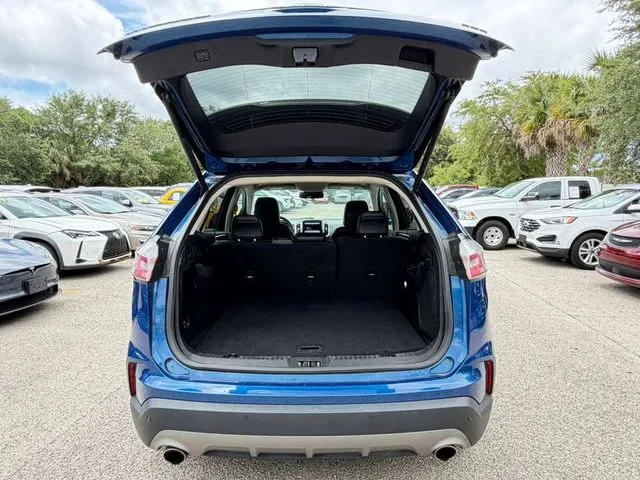 Ford Edge photo 9