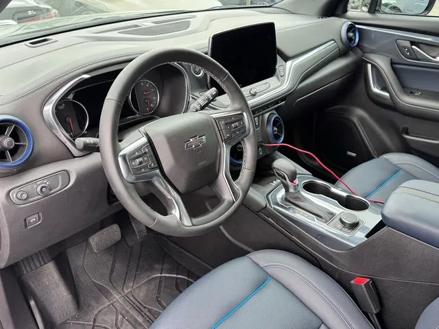 Chevrolet Blazer photo 11