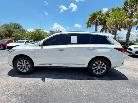 More photos of 2017 INFINITI QX60 at Auto Gallery Jacksonville, FL