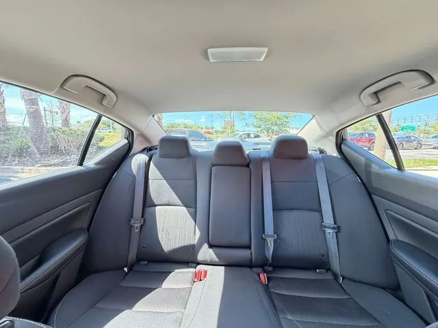 Nissan Altima photo 28