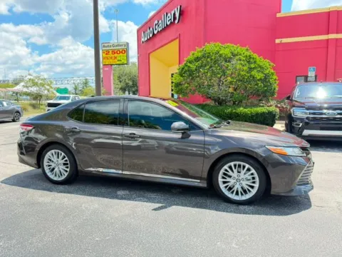 Brown 2020 Toyota Camry XLE for sale in Jacksonville, FL