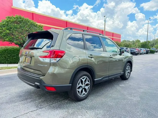 Subaru Forester photo 6