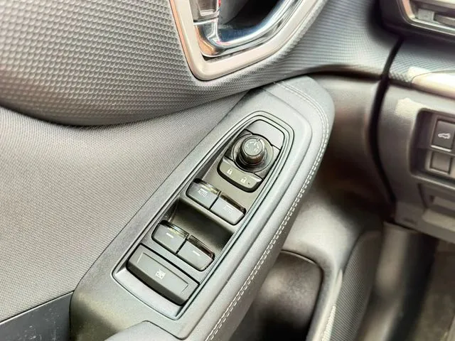 Subaru Forester photo 18