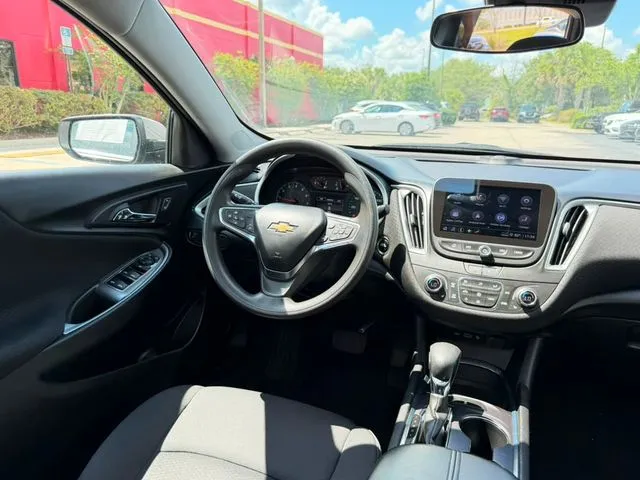 2023 Chevrolet Malibu 1LT - Photo 25