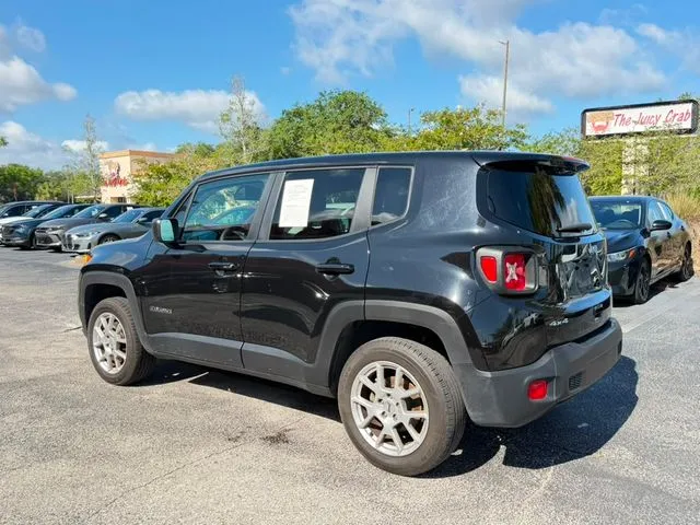 Jeep Renegade photo 7