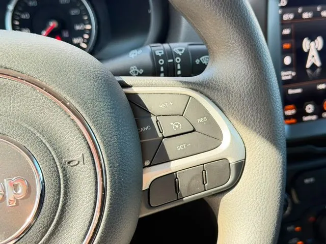 Jeep Renegade photo 21