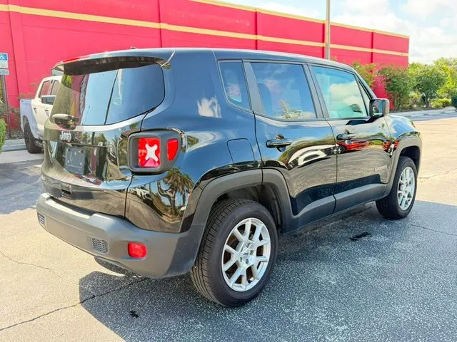 Jeep Renegade photo 6