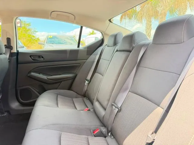 Nissan Altima photo 28
