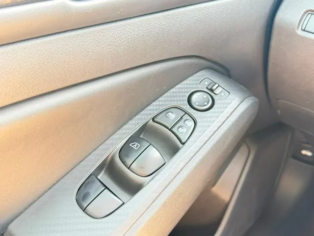 Nissan Altima photo 15
