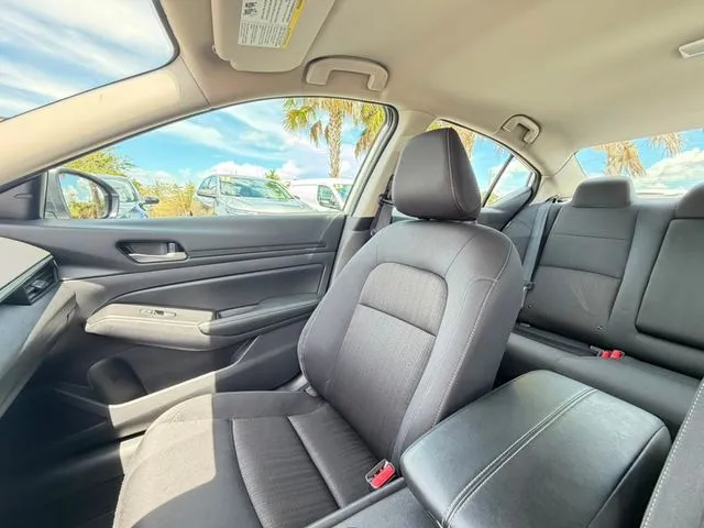Nissan Altima photo 26