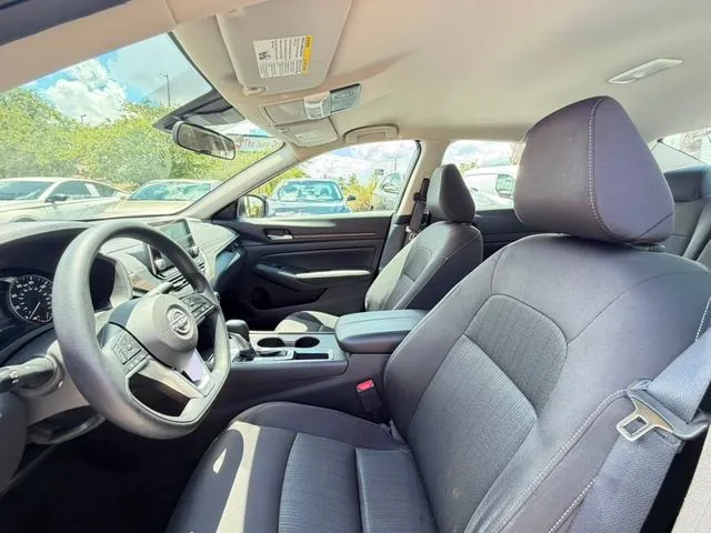 Nissan Altima photo 27