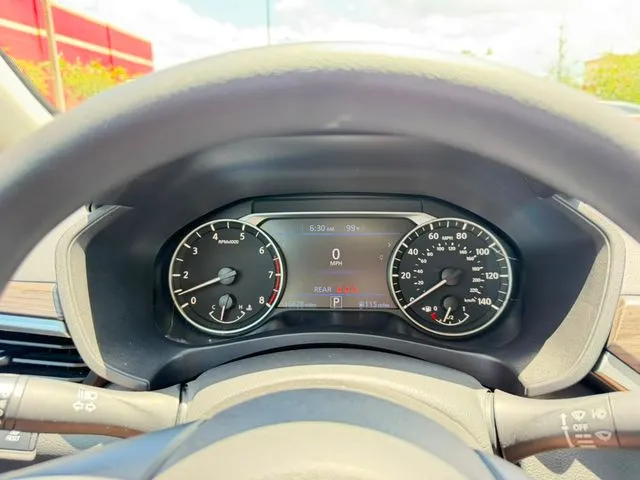 Nissan Altima photo 14