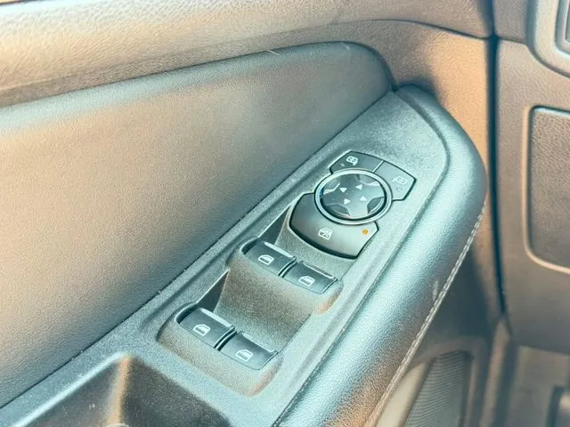 Ford Edge photo 14