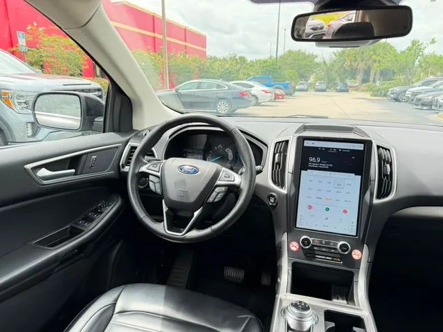 Ford Edge photo 13