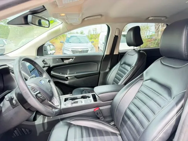 Ford Edge photo 18