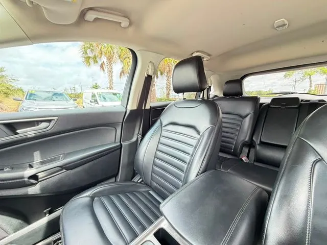 Ford Edge photo 20