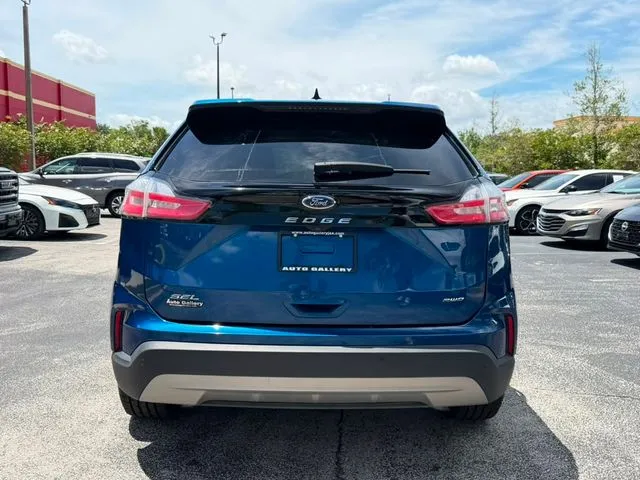 Ford Edge photo 8